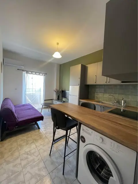 The bright one-bedroom, photo 2